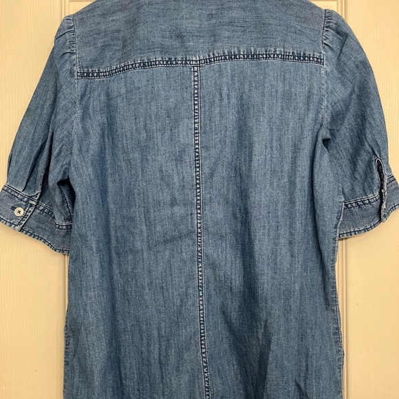 Talbots short-sleeve denim top.  Brand new. - Picture 2 of 5